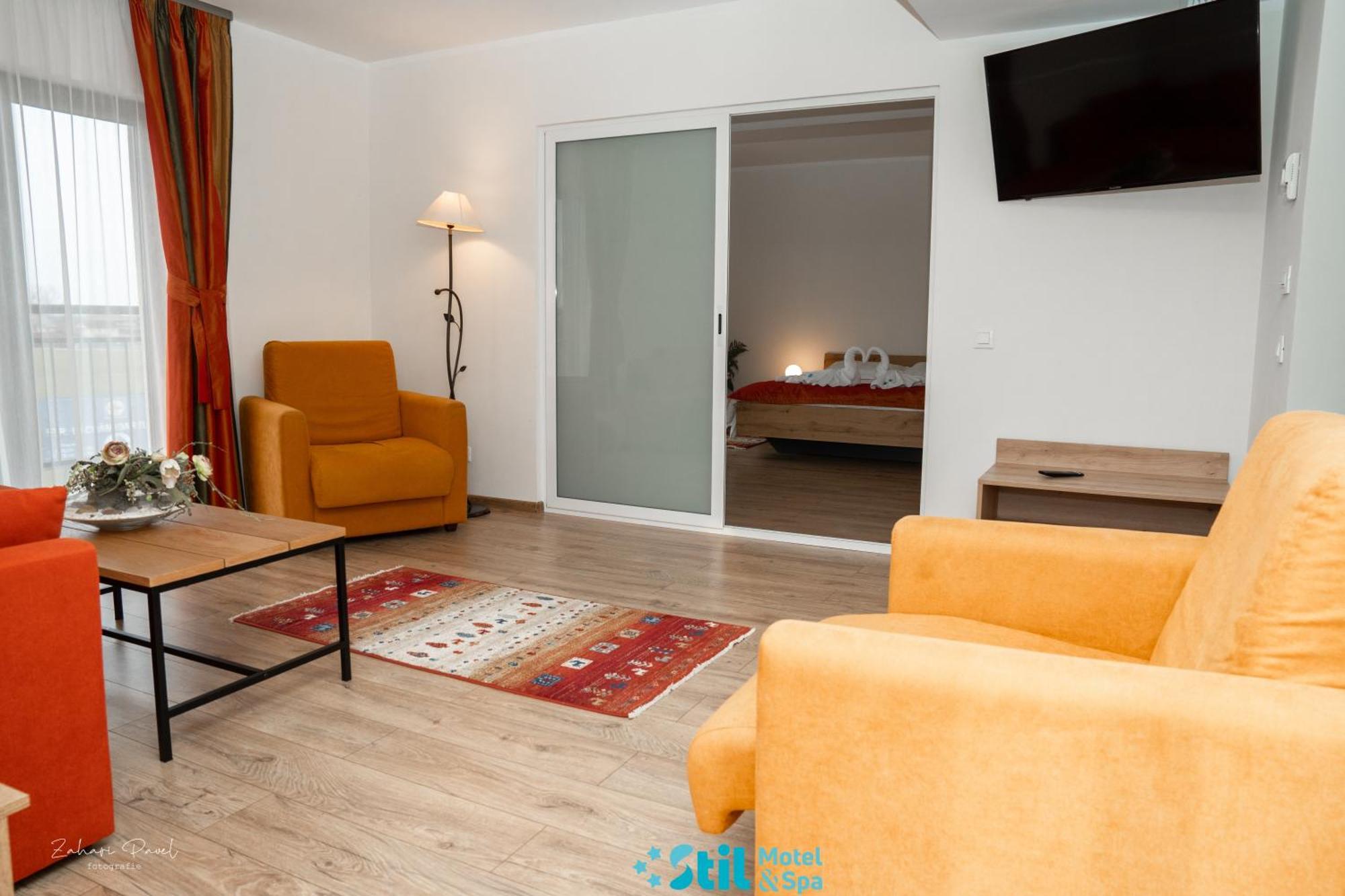 Stil Motel & Spa Tasnad Exterior photo