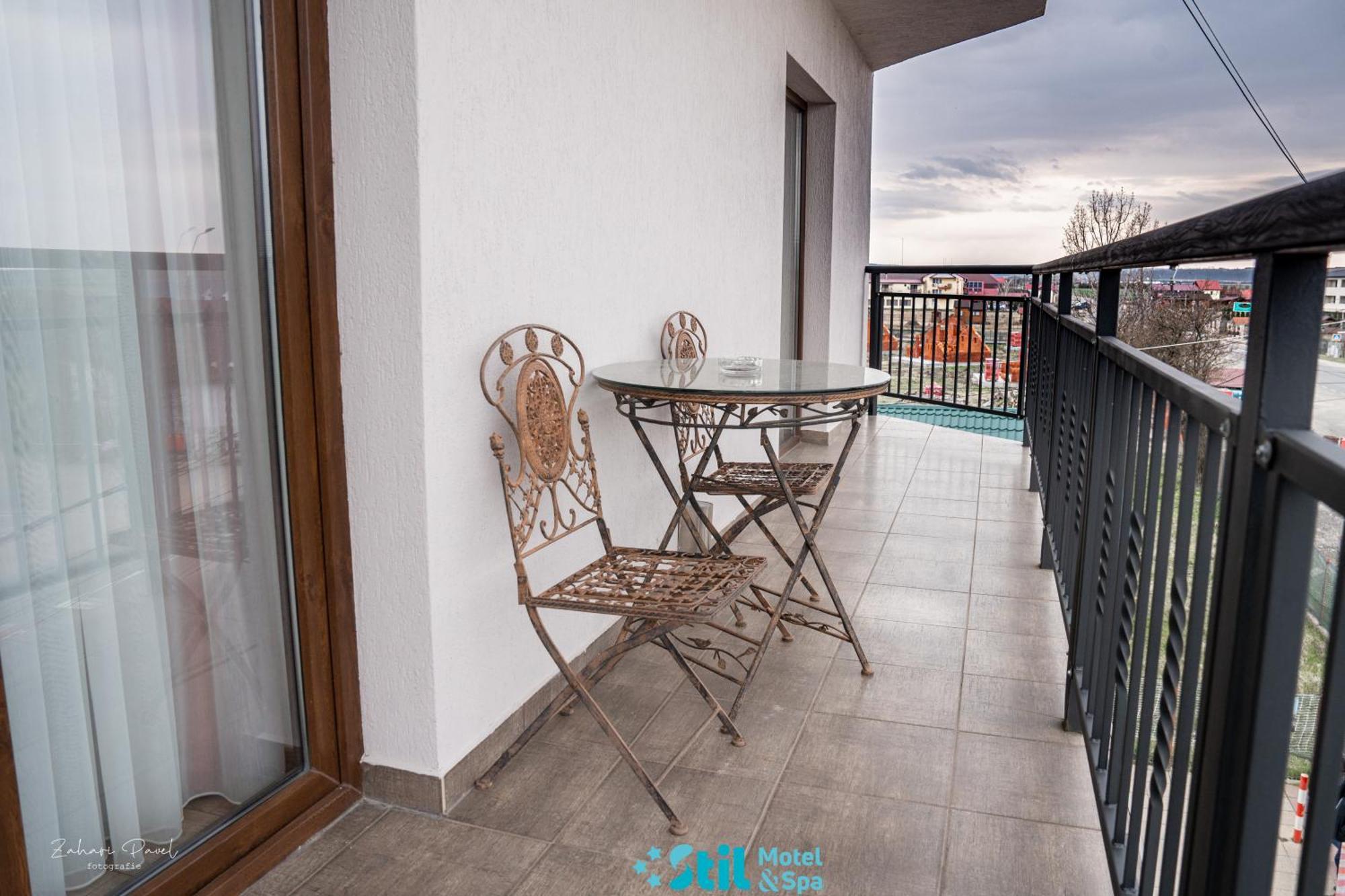 Stil Motel & Spa Tasnad Exterior photo